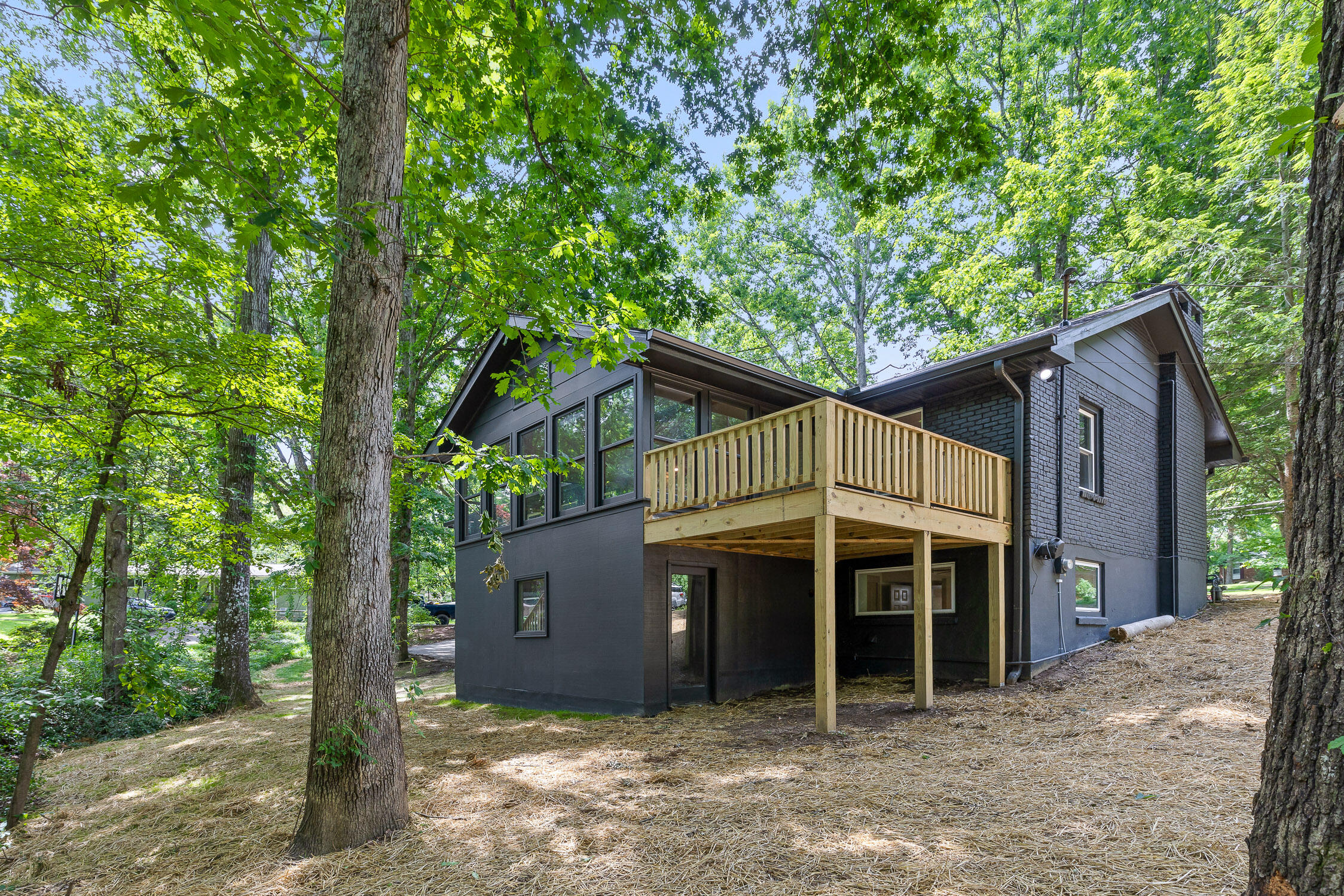 1100 Crown Point Road West Signal Mountain, TN 37377 - Photo 25 of 32 1100 W Crown Point W Rd