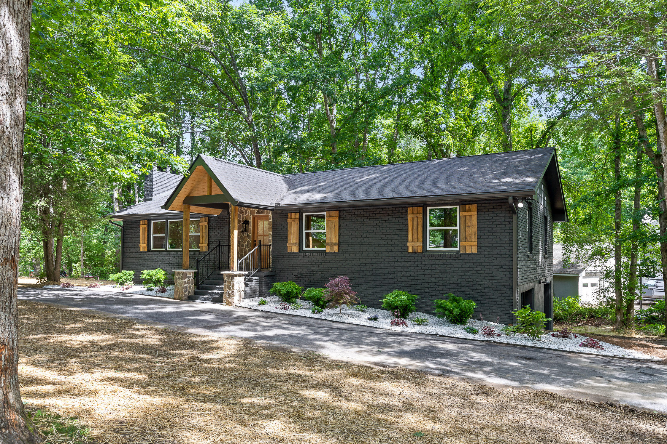 1100 Crown Point Road West Signal Mountain, TN 37377 - Photo 29 of 32 1100 W Crown Point W Rd