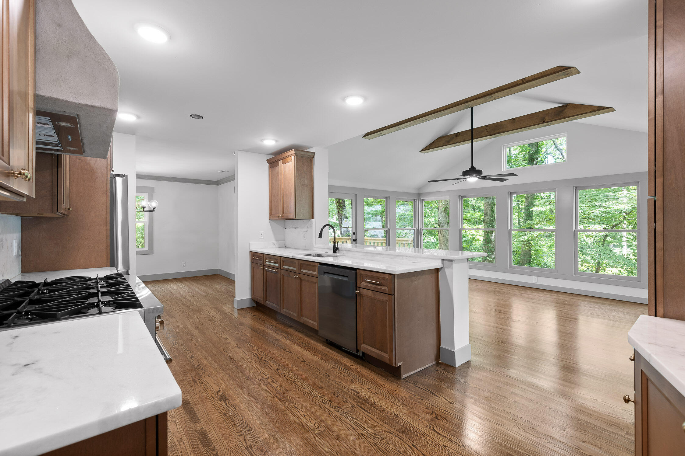 1100 Crown Point Road West Signal Mountain, TN 37377 - Photo 5 of 32 Kitchen