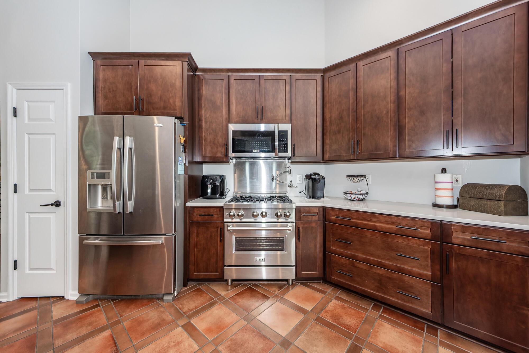 136 Oakbluff Road Summerville, SC 29485 - Photo 18 of 76 14