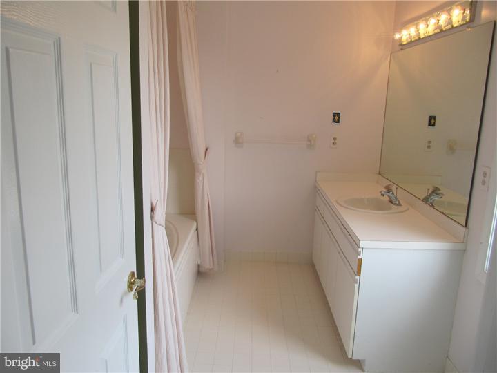 57 Sentinel Road, Unit 123 Washington Crossing, PA 18977 - Photo 15 of 20 Gallery Image 15