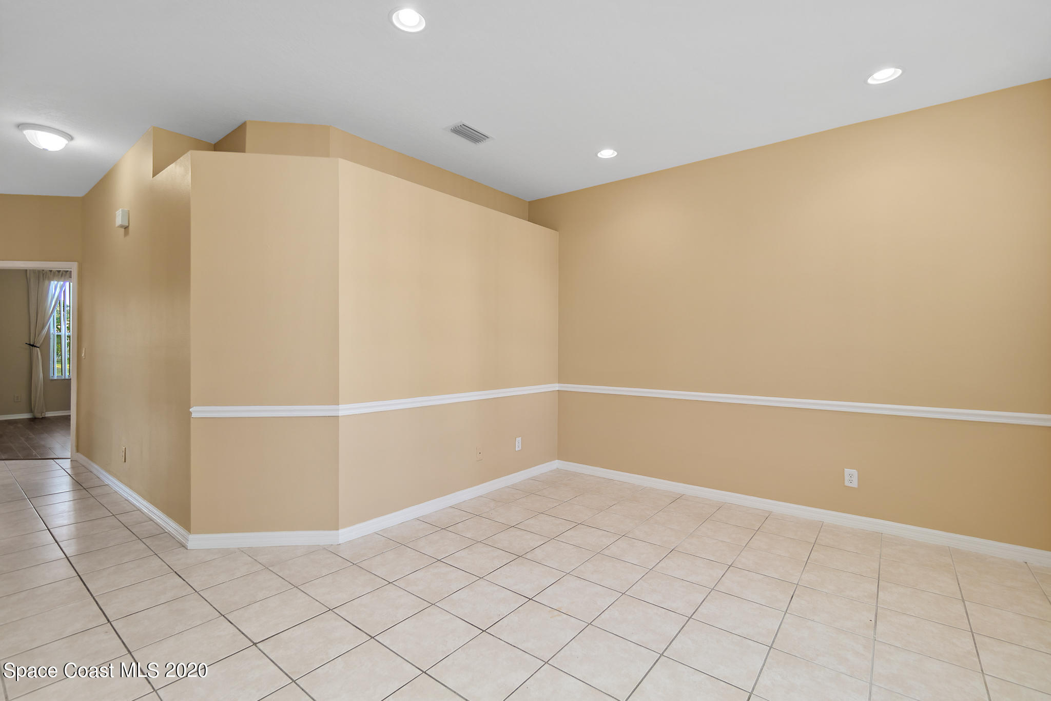153 Babylon Lane Melbourne, FL 32903 - Photo 11 of 32 a view of an empty room