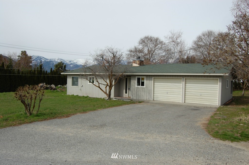 31 South Bennett Road Manson, WA 98831 - Photo 1 of 17 Gallery Image 1