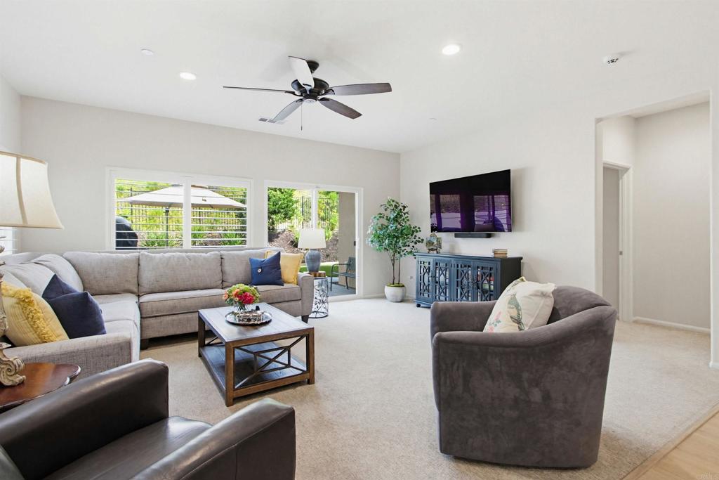 220 Pantaneiro Place Fallbrook, CA 92028 - Photo 16 of 64