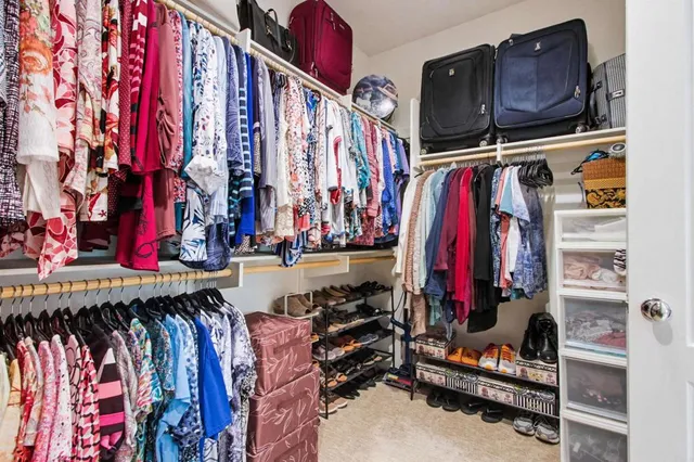 $855,000 | 220 Pantaneiro Place, Fallbrook, CA 92028