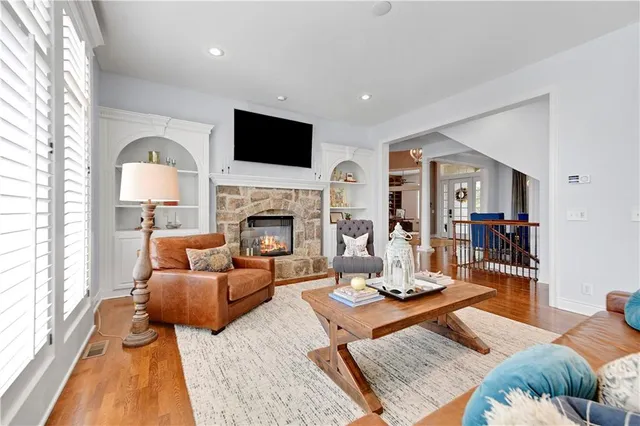 $1,125,000 | 14913 Ash Street, Leawood, KS 66224