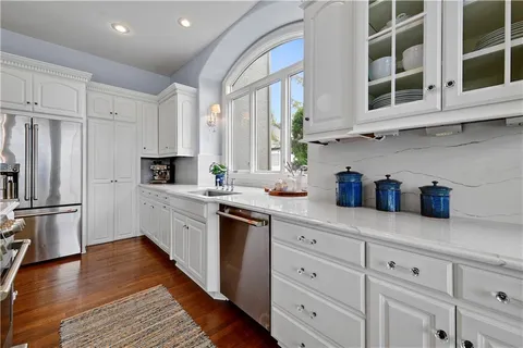 $1,125,000 | 14913 Ash Street, Leawood, KS 66224