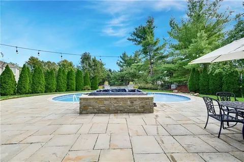 $1,125,000 | 14913 Ash Street, Leawood, KS 66224