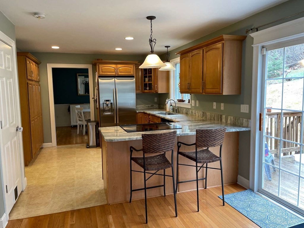 81 Allen Road Brookfield, MA 01506 - Photo 5 of 20