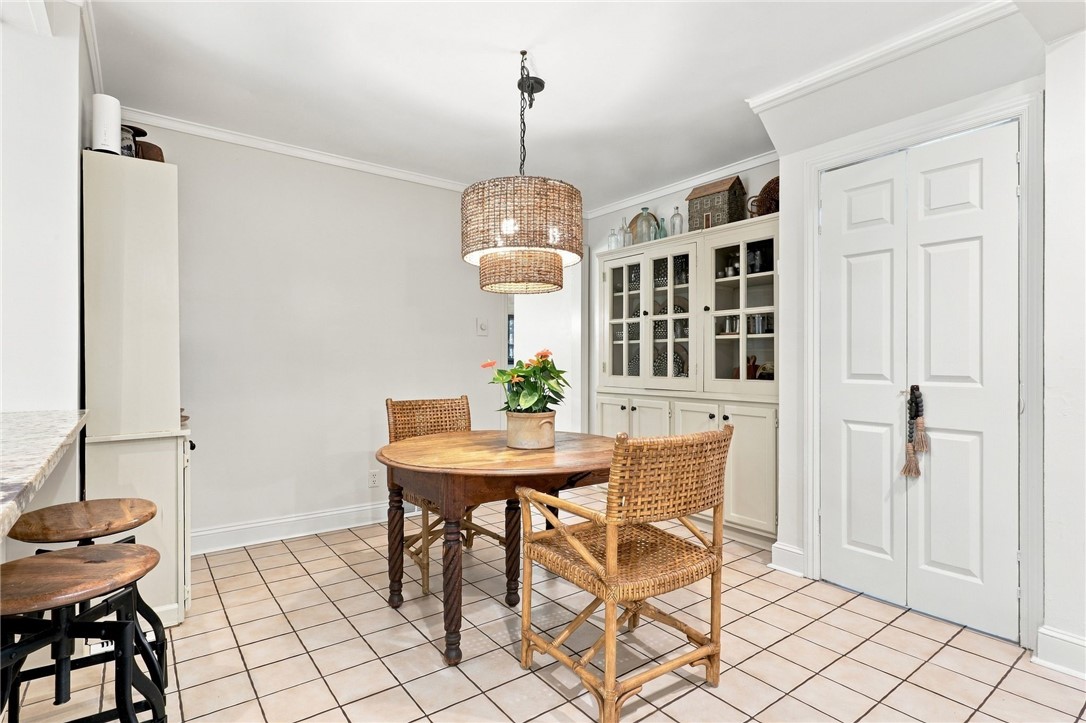 82 Rye Road Greece, NY 14626 - Photo 20 of 49 Eat-In Dining in Kitchen