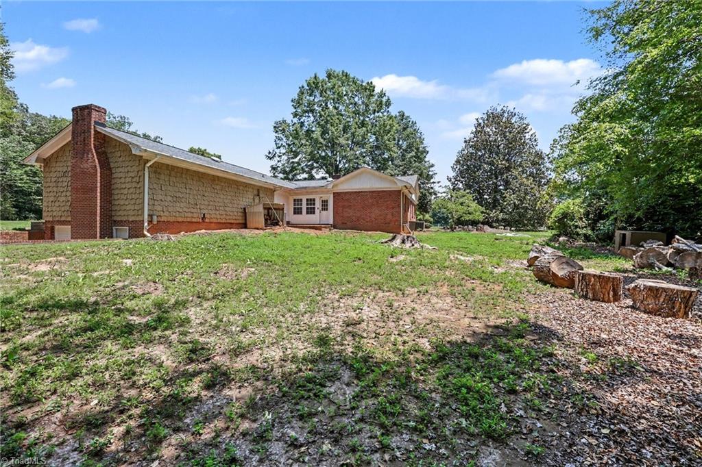 3063 Georgia Road Yadkinville, NC 27055 - Photo 34 of 38