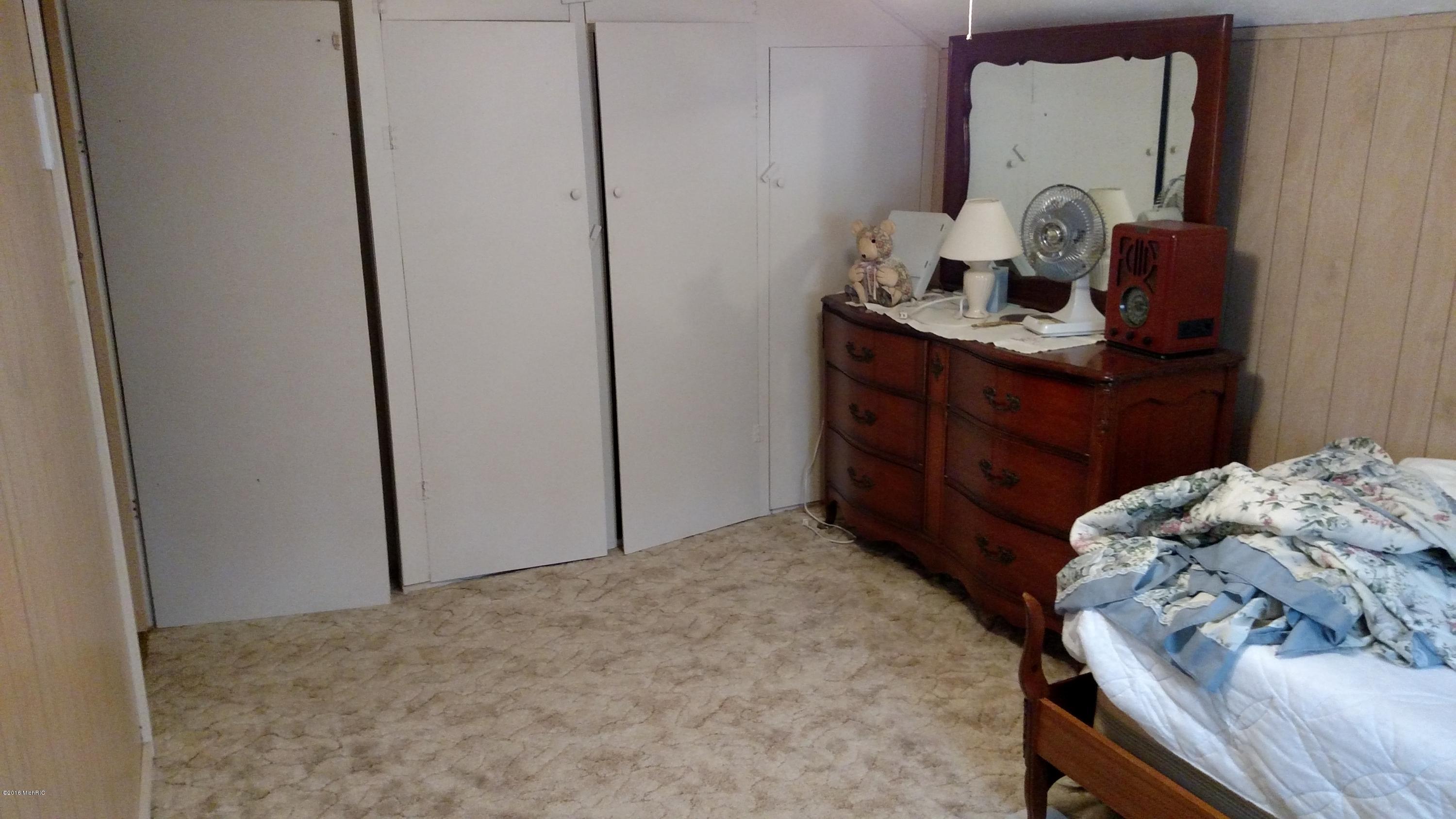 958 Johnson Road Saranac, MI 48881 - Photo 6 of 10 IMG_20160713_174920984