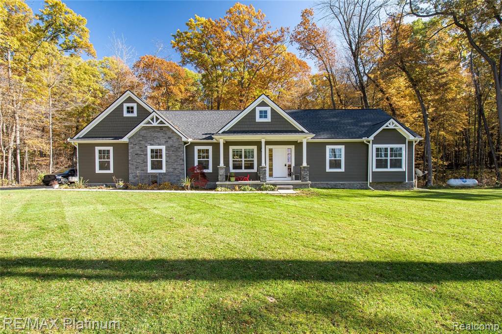 5590 Hartland Road Fenton, MI 48430 - Photo 2 of 46