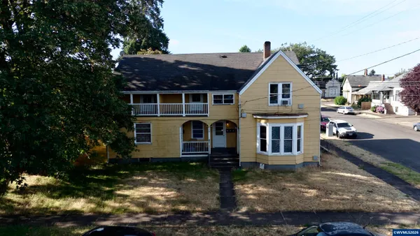 $495,000 | 206 Southeast 4th Avenue, Albany, OR 97321