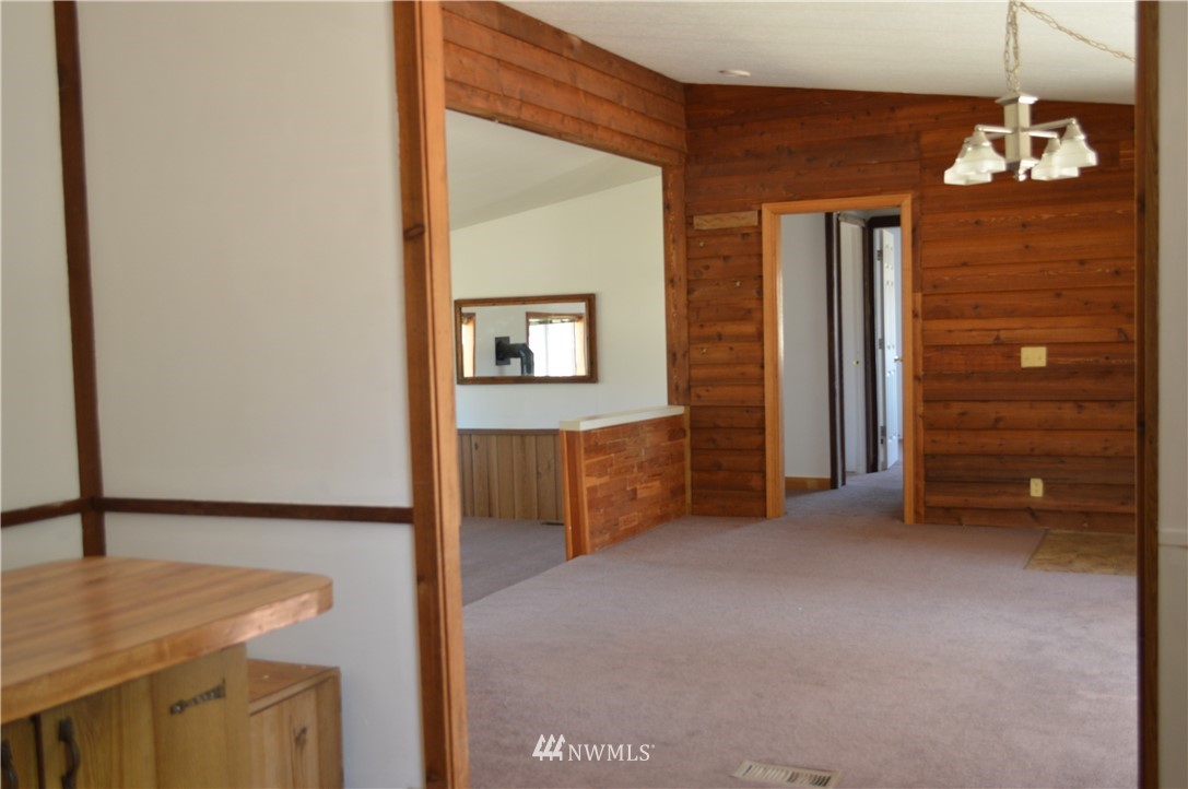 84 Horizon Flats Road Winthrop, WA 98862 - Photo 12 of 24 Gallery Image 12