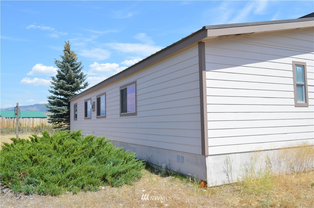 84 Horizon Flats Road Winthrop, WA 98862 - Photo 4 of 24 Gallery Image 4