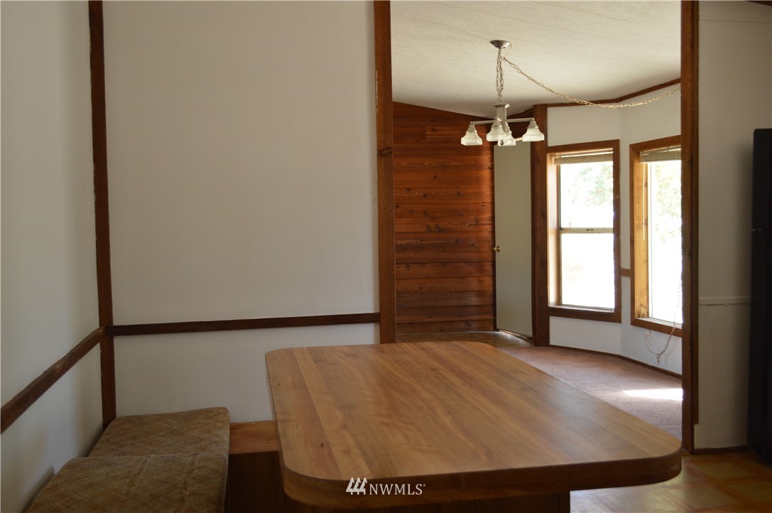 84 Horizon Flats Road Winthrop, WA 98862 - Photo 10 of 24 Gallery Image 10
