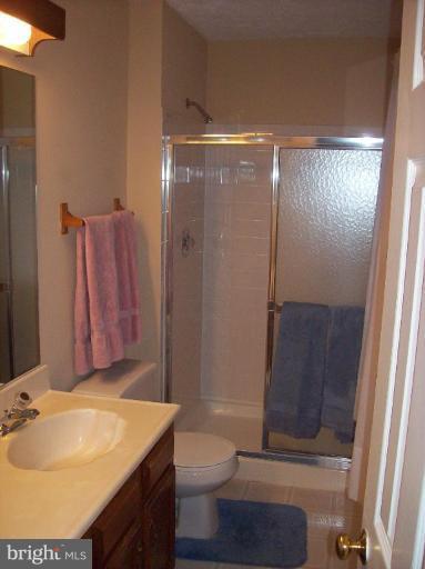 3136 Beethoven Way Silver Spring, MD 20904 - Photo 16 of 22 Sparkling clean master bath w/ shower