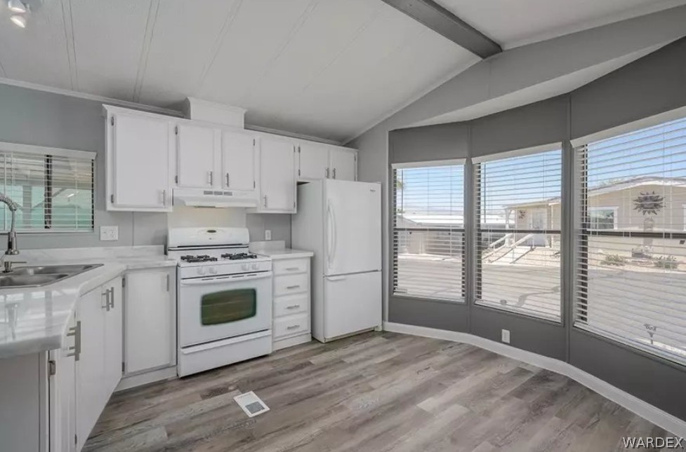 2960 Silver Creek Road, Unit 162 Bullhead City, AZ 86442 - Photo 7 of 29