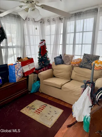 $199,900 | 18 Lawnwood Avenue, Schenectady, NY 12304