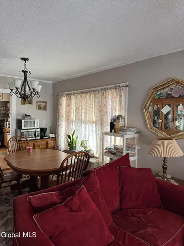 $199,900 | 18 Lawnwood Avenue, Schenectady, NY 12304