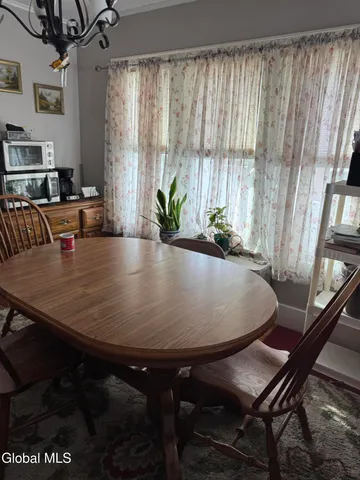 $199,900 | 18 Lawnwood Avenue, Schenectady, NY 12304