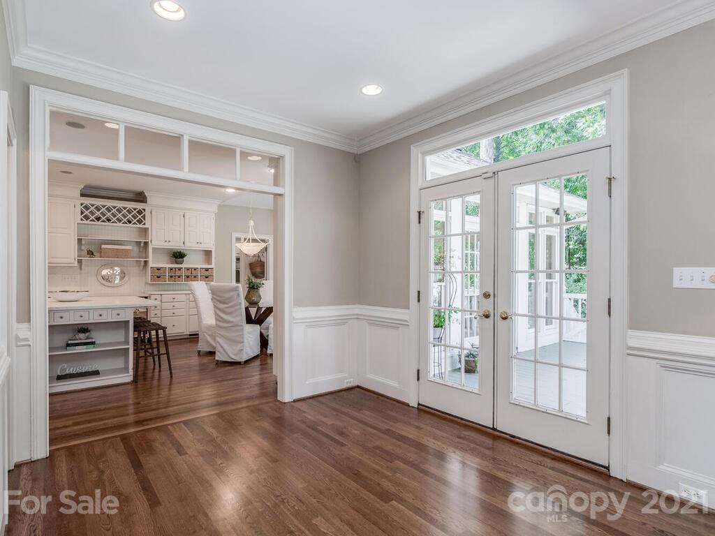 4626 Binfords Ridge Road Charlotte, NC 28226 - Photo 10 of 42 a view of livingroom with furniture and windows
