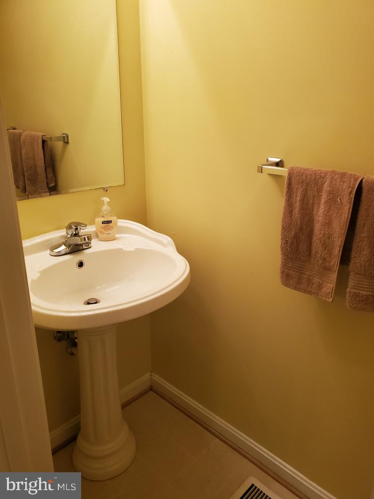 12292 Old Pen Mar Road Waynesboro, PA 17268 - Photo 17 of 34 Half Bath Main Level
