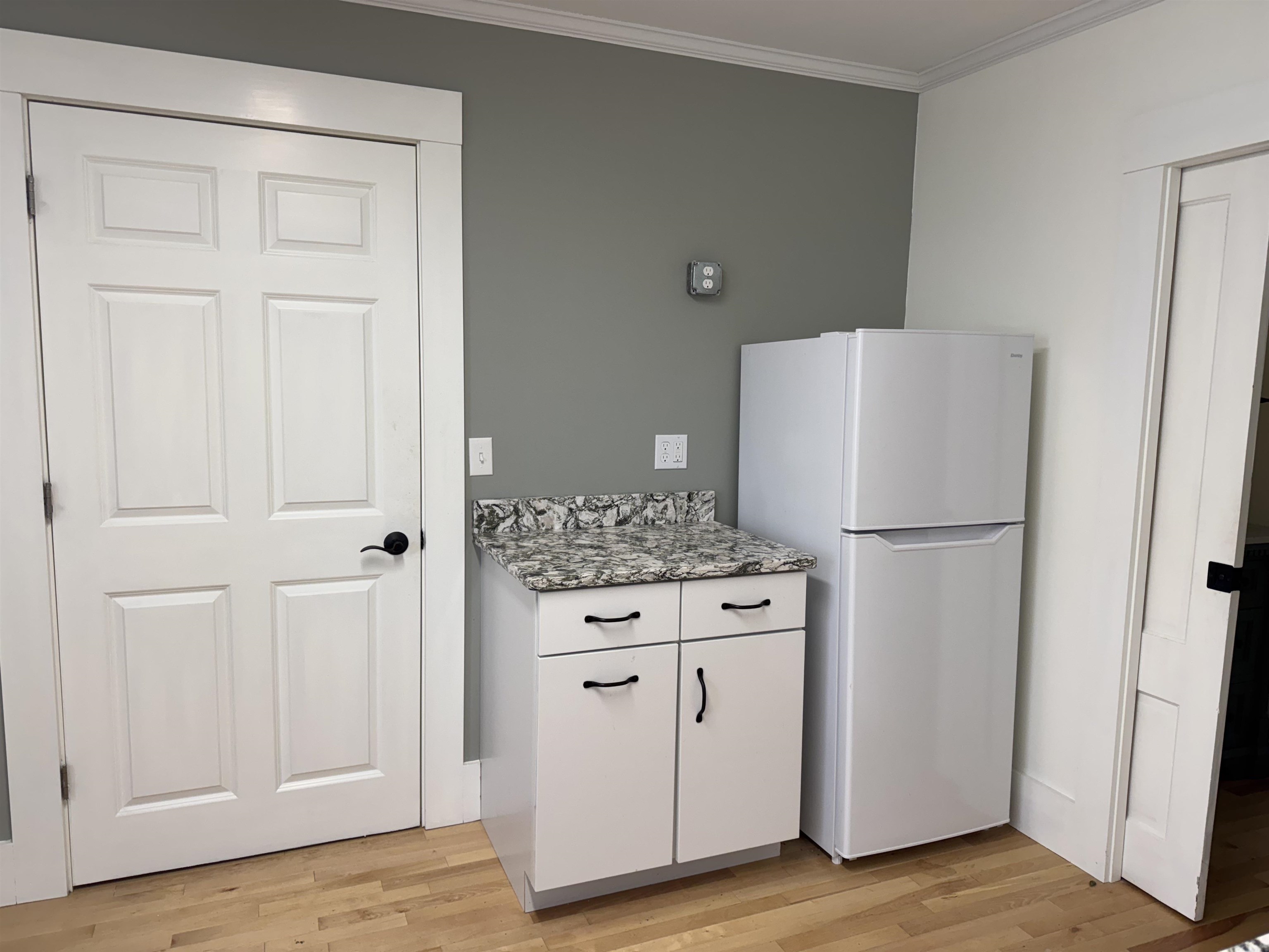 73 Main Street, Unit 3 Walpole, NH 03608 - Photo 3 of 17