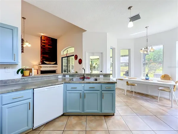 $3,200 | 2125 Emerald Green Circle, Oviedo, FL 32765