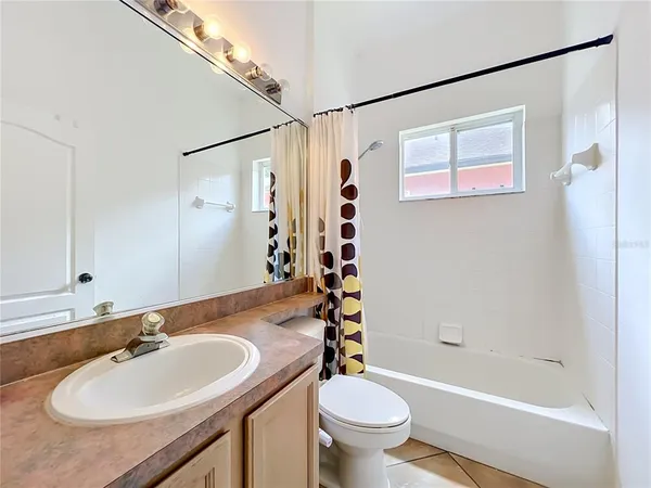 $3,200 | 2125 Emerald Green Circle, Oviedo, FL 32765