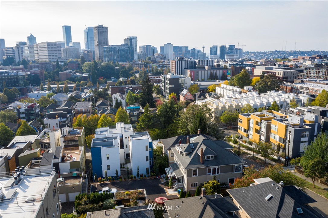 1415 East Spring Street Seattle, WA 98122 - Photo 34 of 38 a view of city
