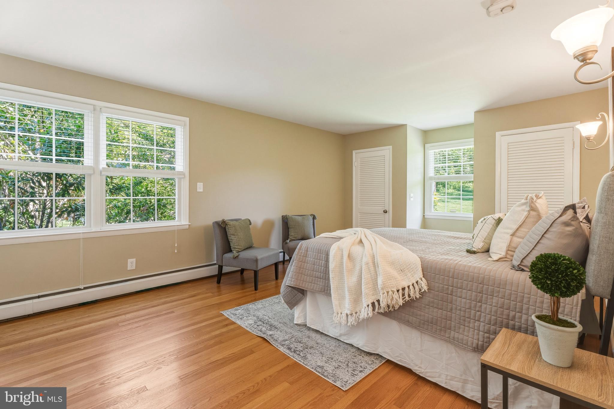 1802 Dulaney Valley Road Lutherville-Timonium, MD 21093 - Photo 22 of 50 Primary 1st Fl Bedroom