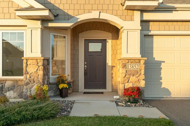 $499,900 | 13852 Geneva Avenue North, Hugo, MN 55038