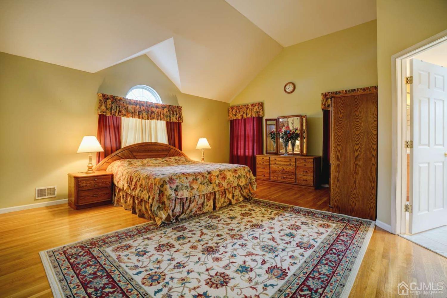 9 Troy Street Edison, NJ 08820 - Photo 27 of 38 Gallery Image 27