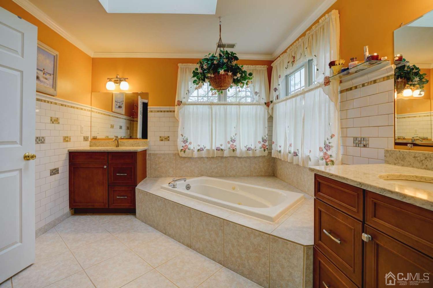 9 Troy Street Edison, NJ 08820 - Photo 30 of 38 Gallery Image 30