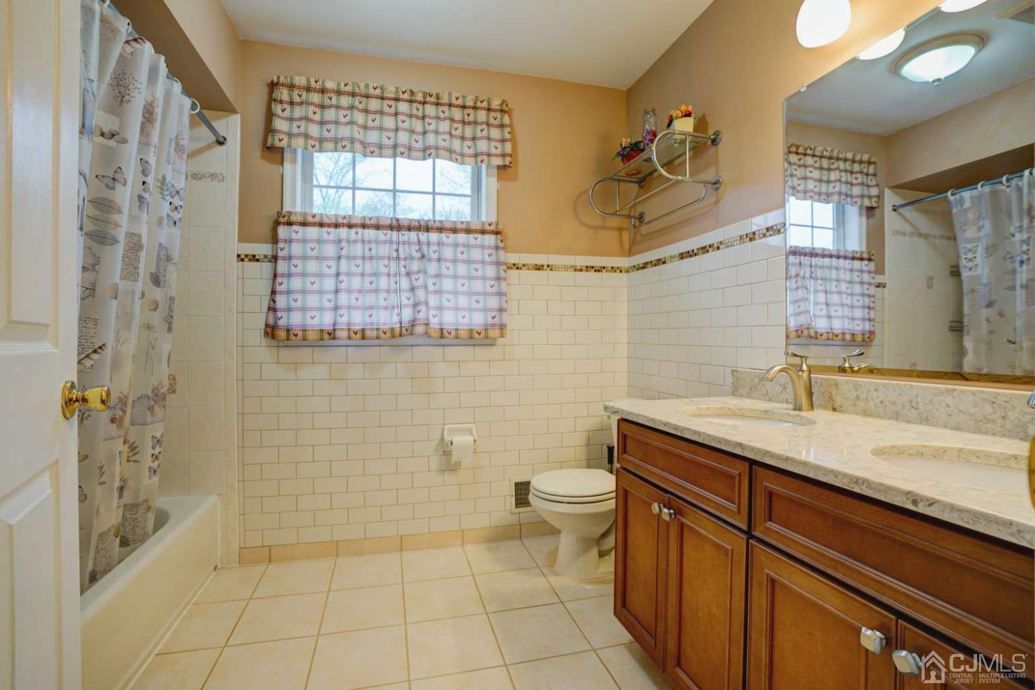9 Troy Street Edison, NJ 08820 - Photo 33 of 38 Gallery Image 33
