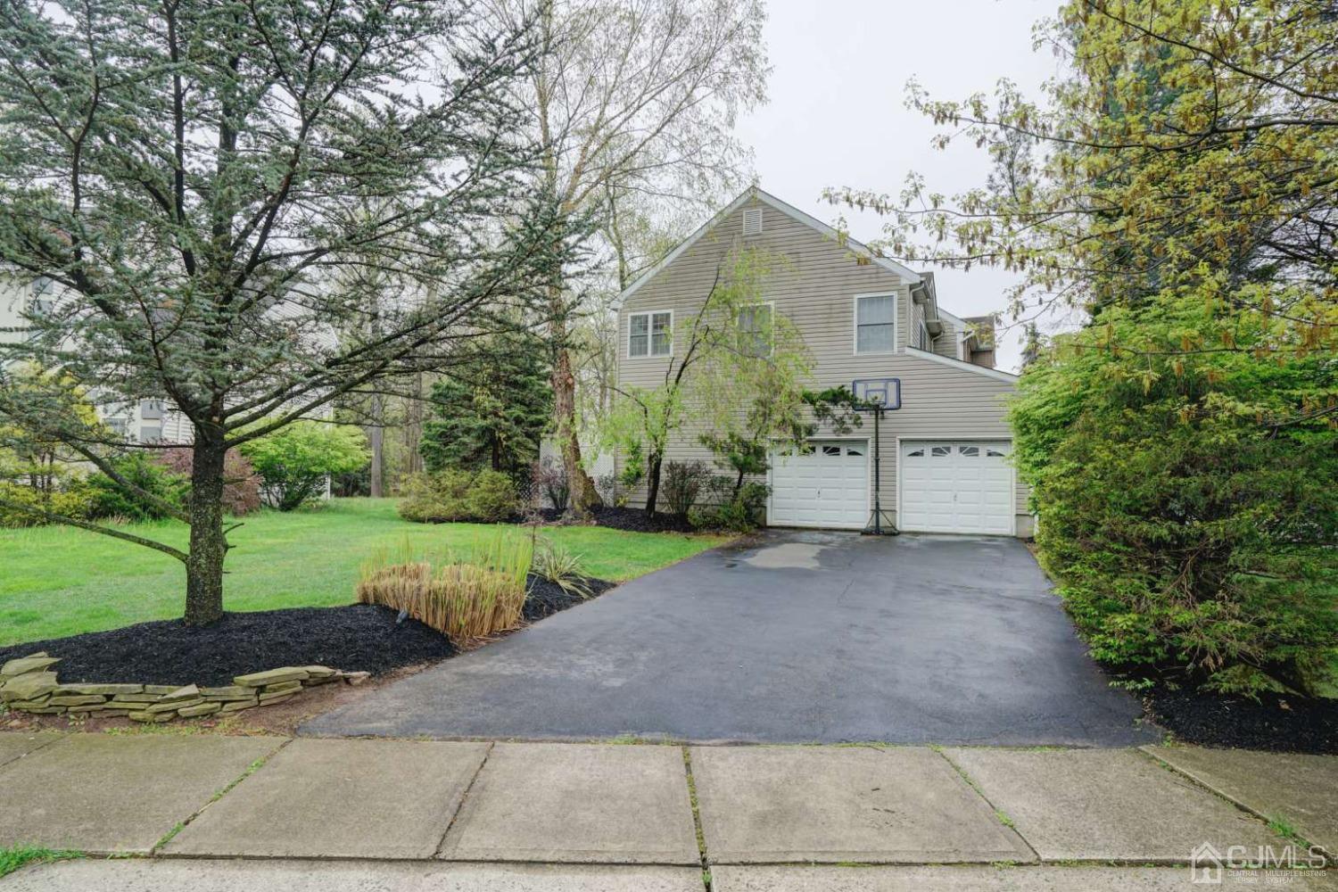 9 Troy Street Edison, NJ 08820 - Photo 4 of 38 Gallery Image 4