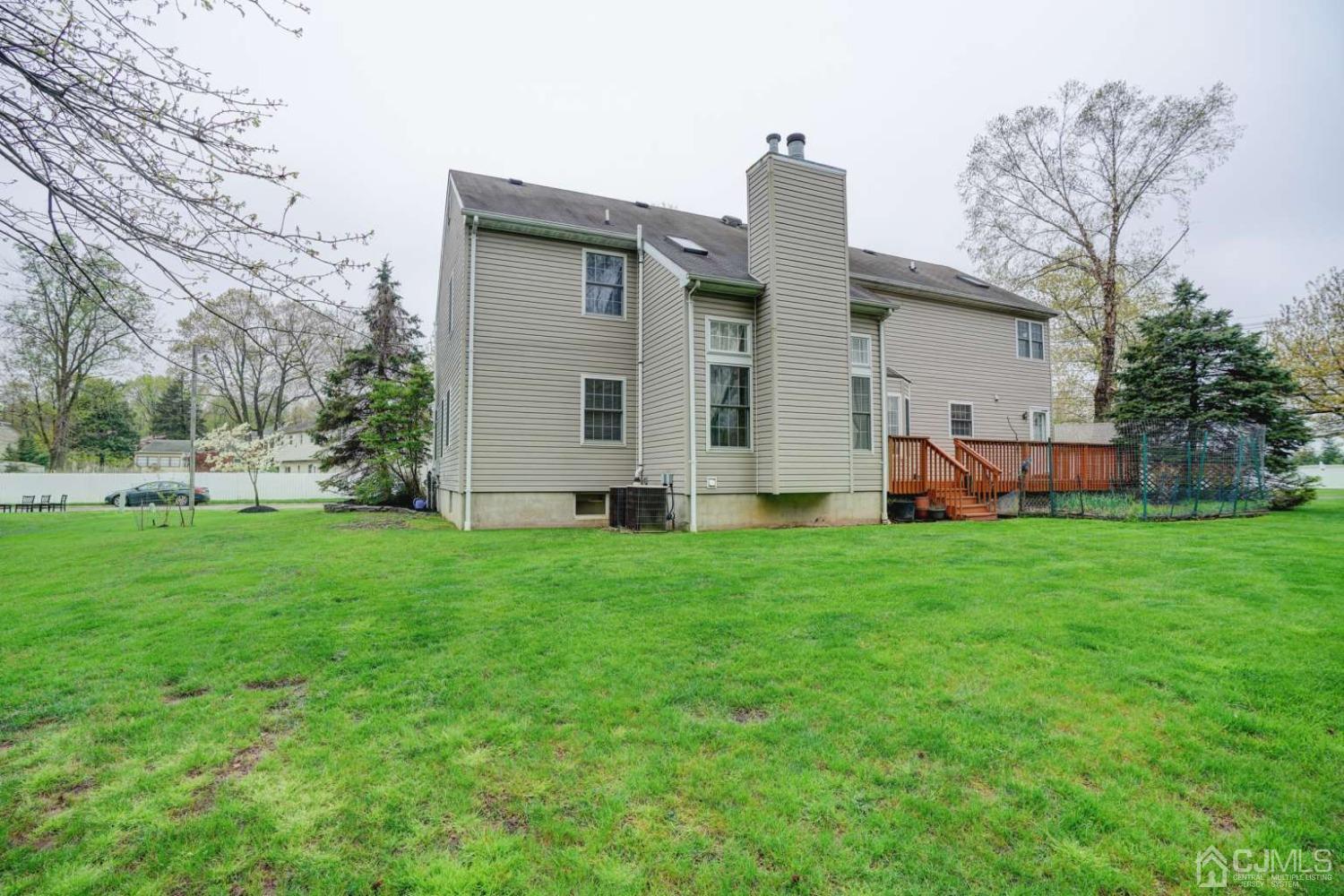 9 Troy Street Edison, NJ 08820 - Photo 5 of 38 Gallery Image 5