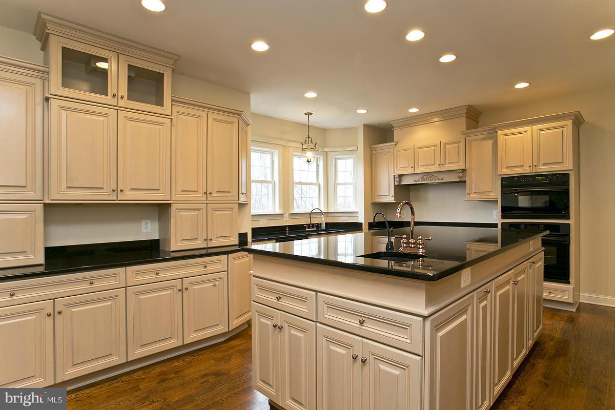 4396 Apple Pie Ridge Road Winchester, VA 22603 - Photo 7 of 30 Gourmet Kitchen