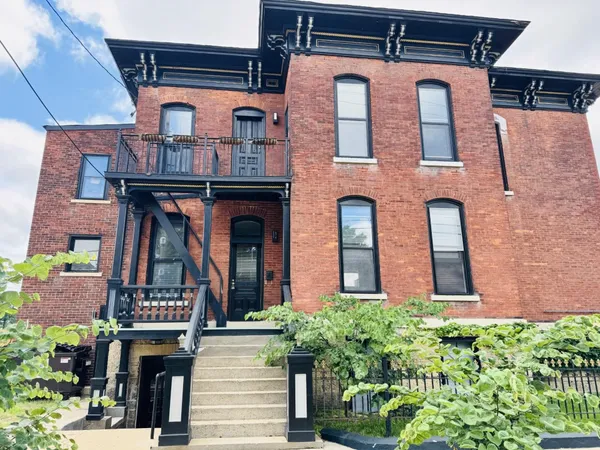 $850 | 129 North 2nd Street, Rockford, IL 61107