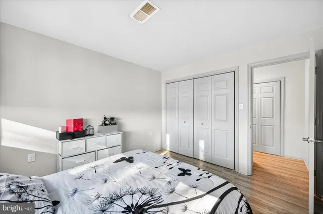 $2,400 | 4420 Briarwood Court North, Unit 32, Annandale, VA 22003