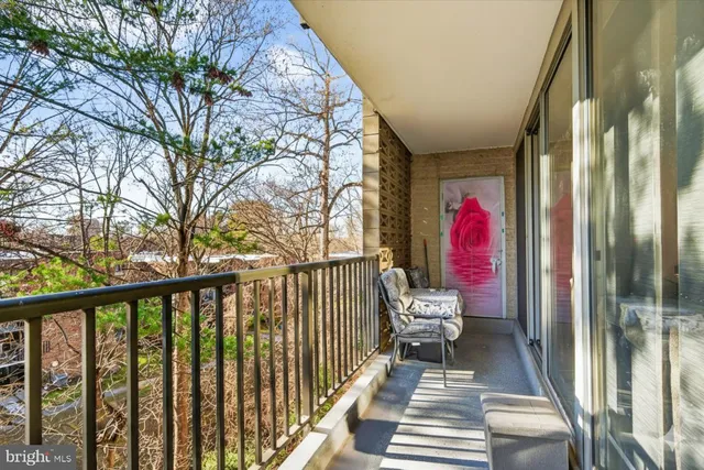 $2,400 | 4420 Briarwood Court North, Unit 32, Annandale, VA 22003