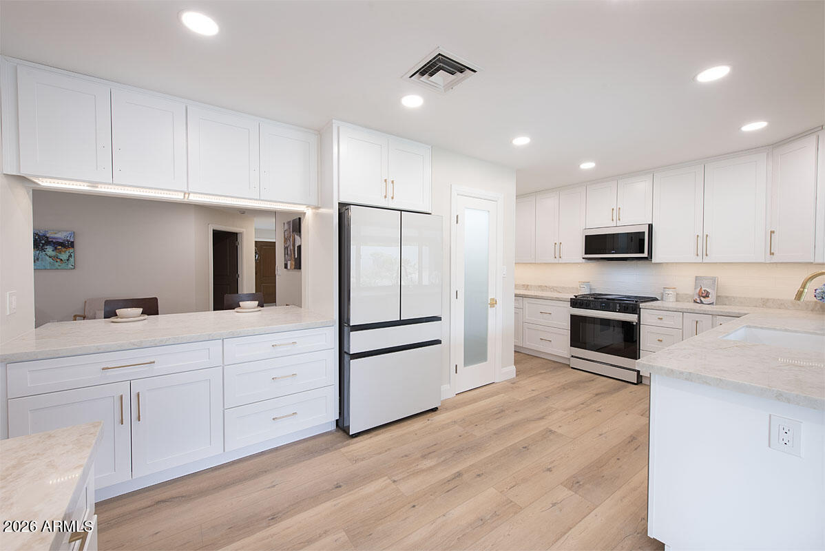 2901 East Las Rocas Drive Phoenix, AZ 85028 - Photo 9 of 47 Opened Kitchen