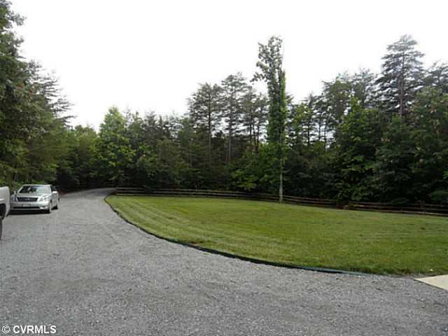 3776 Cabin Road Gum Spring, VA 23065 - Photo 3 of 24