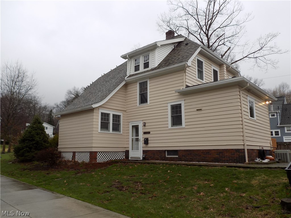 519 Malvern Road Akron, OH 44303 - Photo 3 of 26 Gallery Image 3