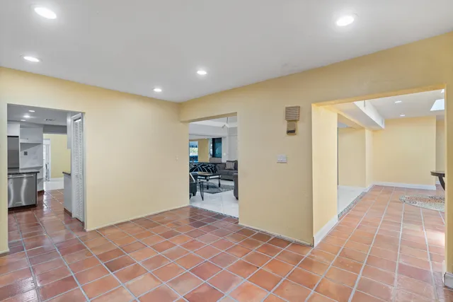 $1,425,000 | 5104 White Oak Lane, Tamarac, FL 33319