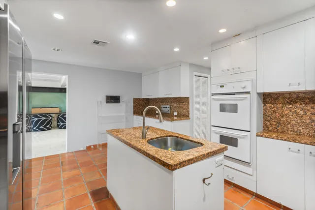 $1,425,000 | 5104 White Oak Lane, Tamarac, FL 33319