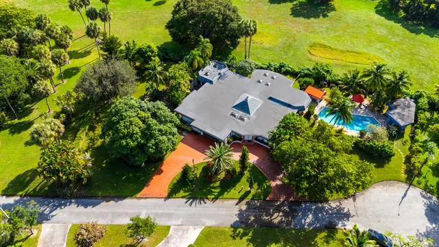 $1,425,000 | 5104 White Oak Lane, Tamarac, FL 33319