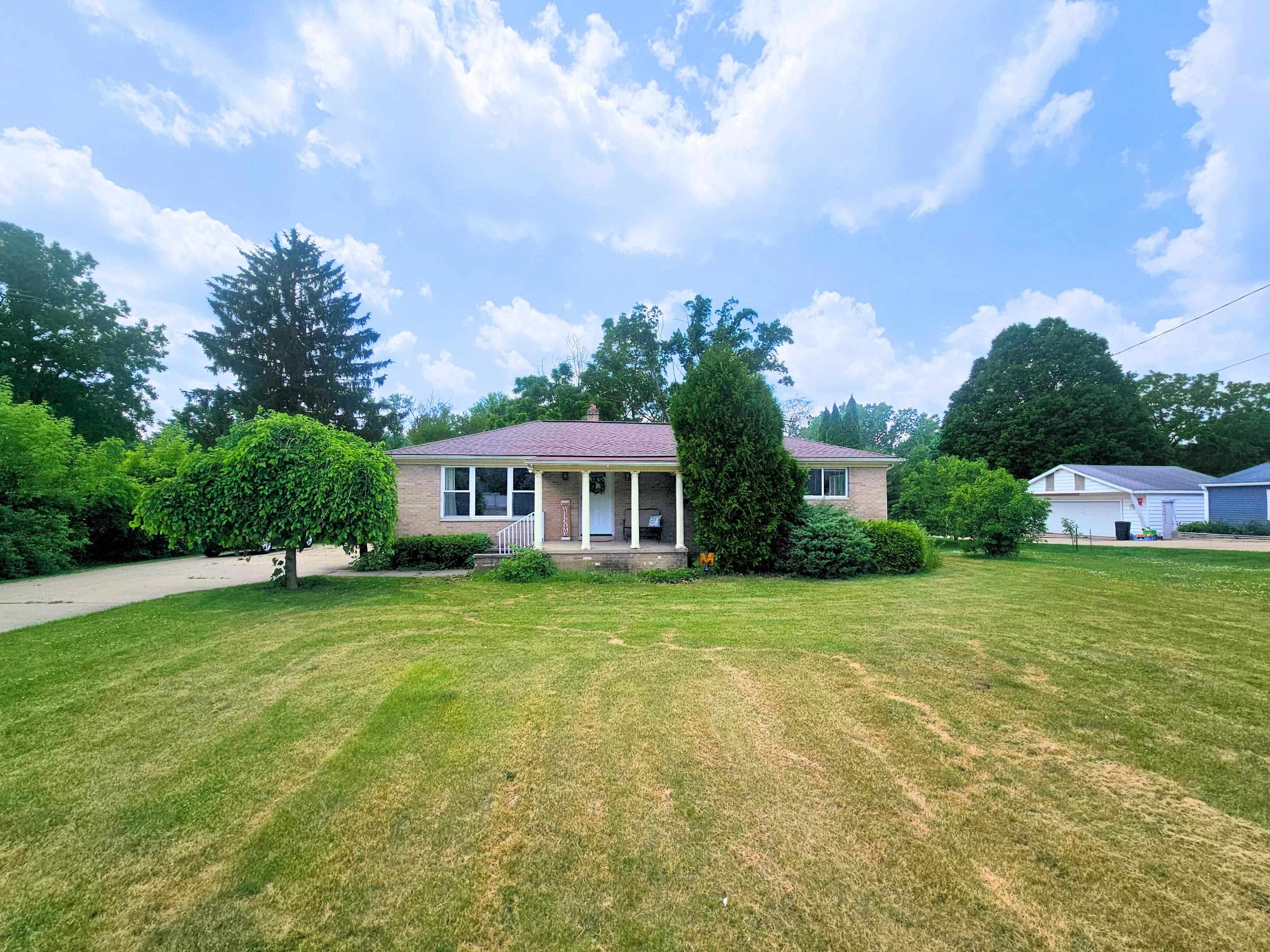 5365 Flushing Road Flushing, MI 48433 - Photo 1 of 50 50178797-d64d1aa8-5ff1-465b-b2af-3d2fee0e2c91.JPG